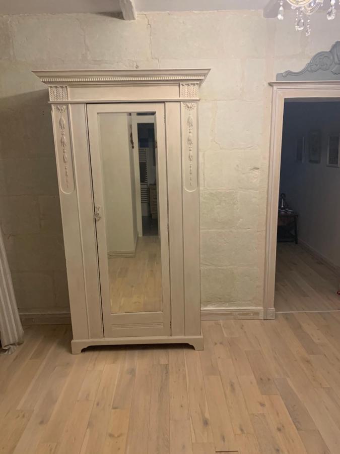 Ecole De Mathuna De Marigny Brizay Zewnętrze zdjęcie